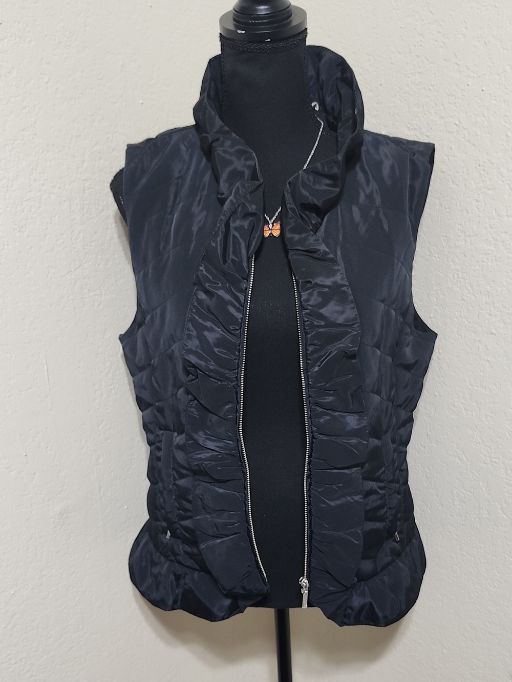 Soft Surroundings "Saint Aubin" Ruffle Puffle Vest - Black, Sz M (EUC) Feminine